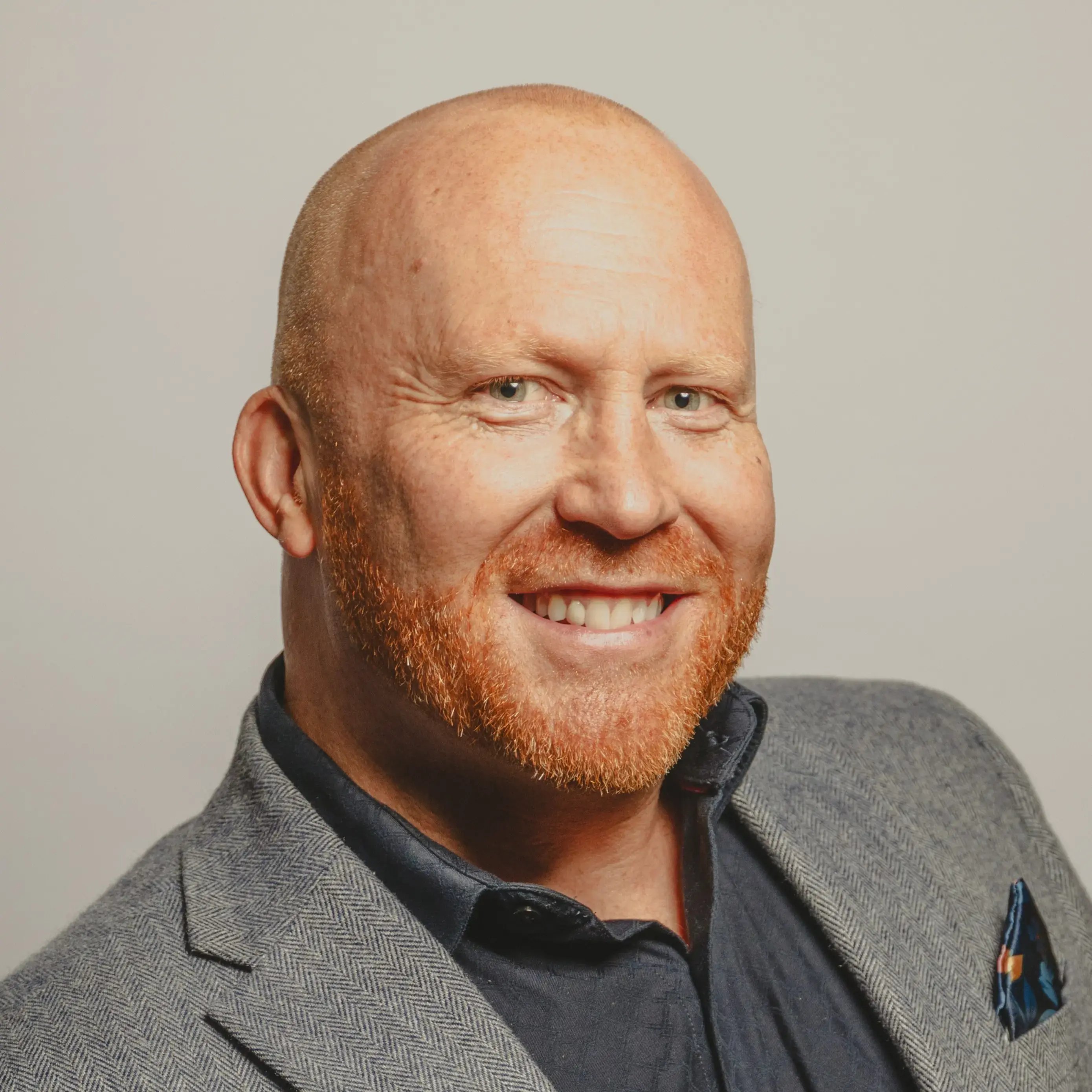 Simon at Wellity Headshot (1)